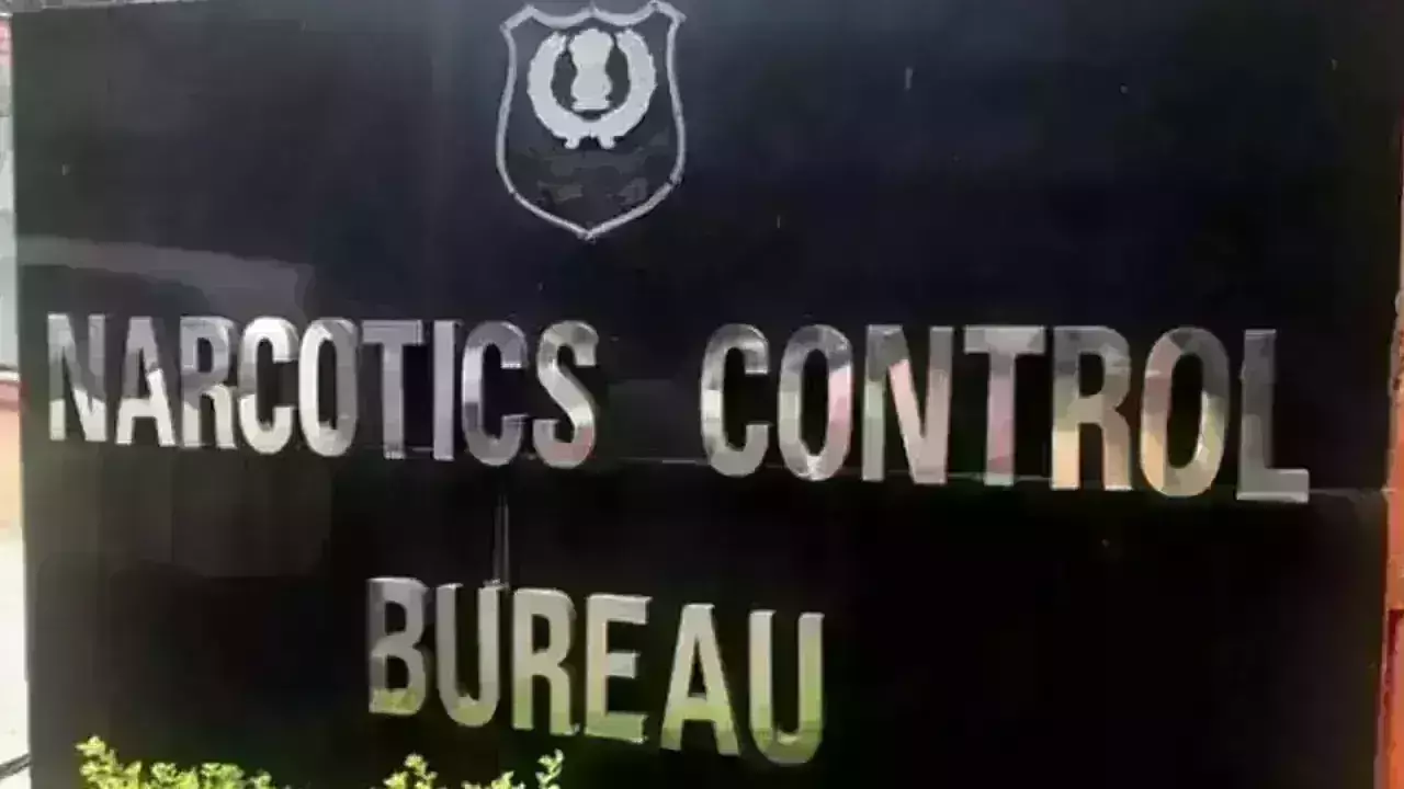 Telangana: మత్తు పదార్థాల విక్రయదారులపై పోలీసులు ఉక్కుపాదం