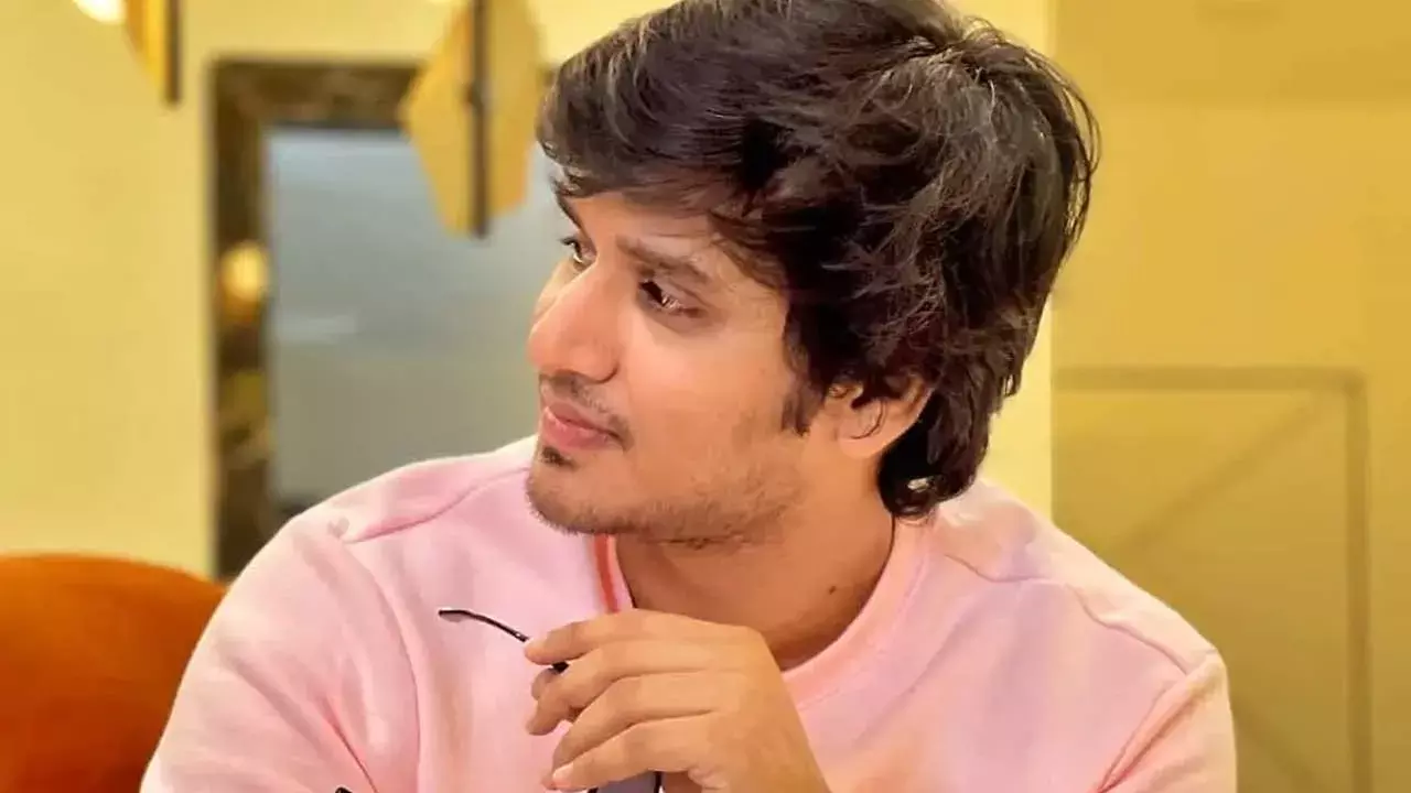 Daring Tweet : నిఖిల్ డేరింగ్ ట్వీట్.. కేంద్రమంత్రినే ట్యాగ్ చేస్తూ పోస్ట్ Daring Tweet : నిఖిల్ డేరింగ్ ట్వీట్.. కేంద్రమంత్రినే ట్యాగ్ చేస్తూ పోస్ట్