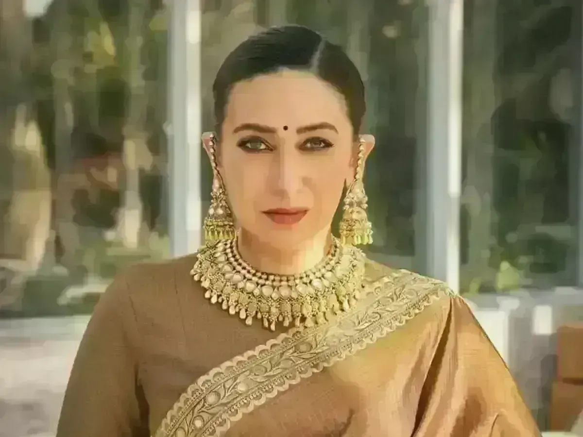Bollywood Actress : తన అసలు పేరు చెప్పిన కరిష్మా కపూర్ Bollywood Actress : తన అసలు పేరు చెప్పిన కరిష్మా కపూర్