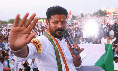 TS : తెలంగాణ రాజకీయం.. జంప్ చేసినవారికే గిరాకీ TS : తెలంగాణ రాజకీయం.. జంప్ చేసినవారికే గిరాకీ