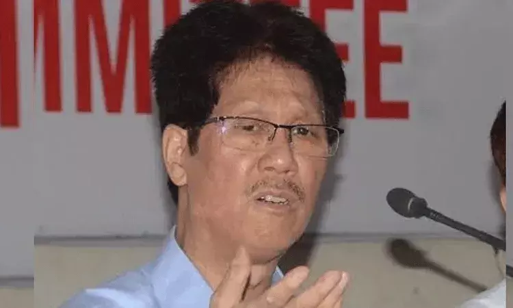 భార్యకు లోక్‌సభ టికెట్ ఇవ్వలేదని పార్టీ మార్చేసిన ఎమ్మెల్యే..