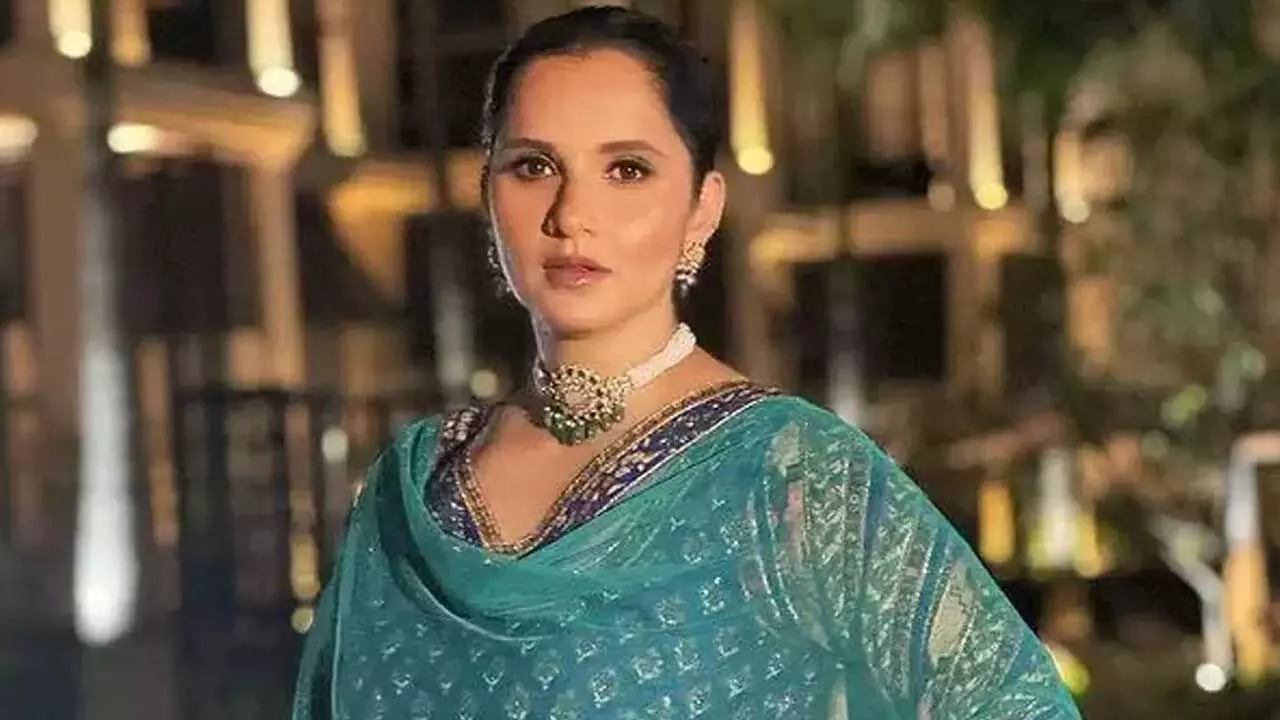 Sania Mirza : కాంగ్రెస్ కొత్త అస్త్రం.. లోక్ సభ బరిలో సానియా మీర్జా? Sania Mirza : కాంగ్రెస్ కొత్త అస్త్రం.. లోక్ సభ బరిలో సానియా మీర్జా?