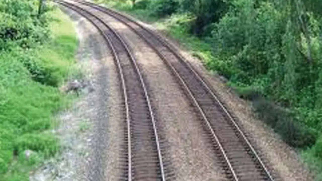 TS : తెలంగాణలో కొత్త రైల్వే లైన్ ..  11 స్టేషన్లను కలుపుతూ