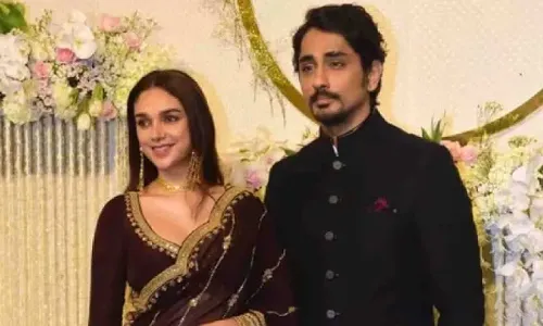 Wedding : సిద్ధార్థ్-అదితి పెళ్లిలో ట్విస్ట్.. ముందు షూటింగ్.. తర్వాత రిసెప్షన్ Wedding : సిద్ధార్థ్-అదితి పెళ్లిలో ట్విస్ట్.. ముందు షూటింగ్.. తర్వాత రిసెప్షన్