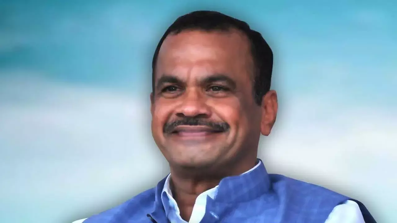 TS : వర్షం అంటే కాంగ్రెస్..  కాంగ్రెస్అంటే వర్షం : కోమటిరెడ్డి వెంకట్రెడ్డి TS : వర్షం అంటే కాంగ్రెస్..  కాంగ్రెస్అంటే వర్షం : కోమటిరెడ్డి వెంకట్రెడ్డి