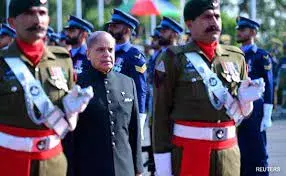 Pakistan: ఖర్చులని తగ్గించుకోవాలని పాక్ నిర్ణయం.. Pakistan: ఖర్చులని తగ్గించుకోవాలని పాక్ నిర్ణయం..