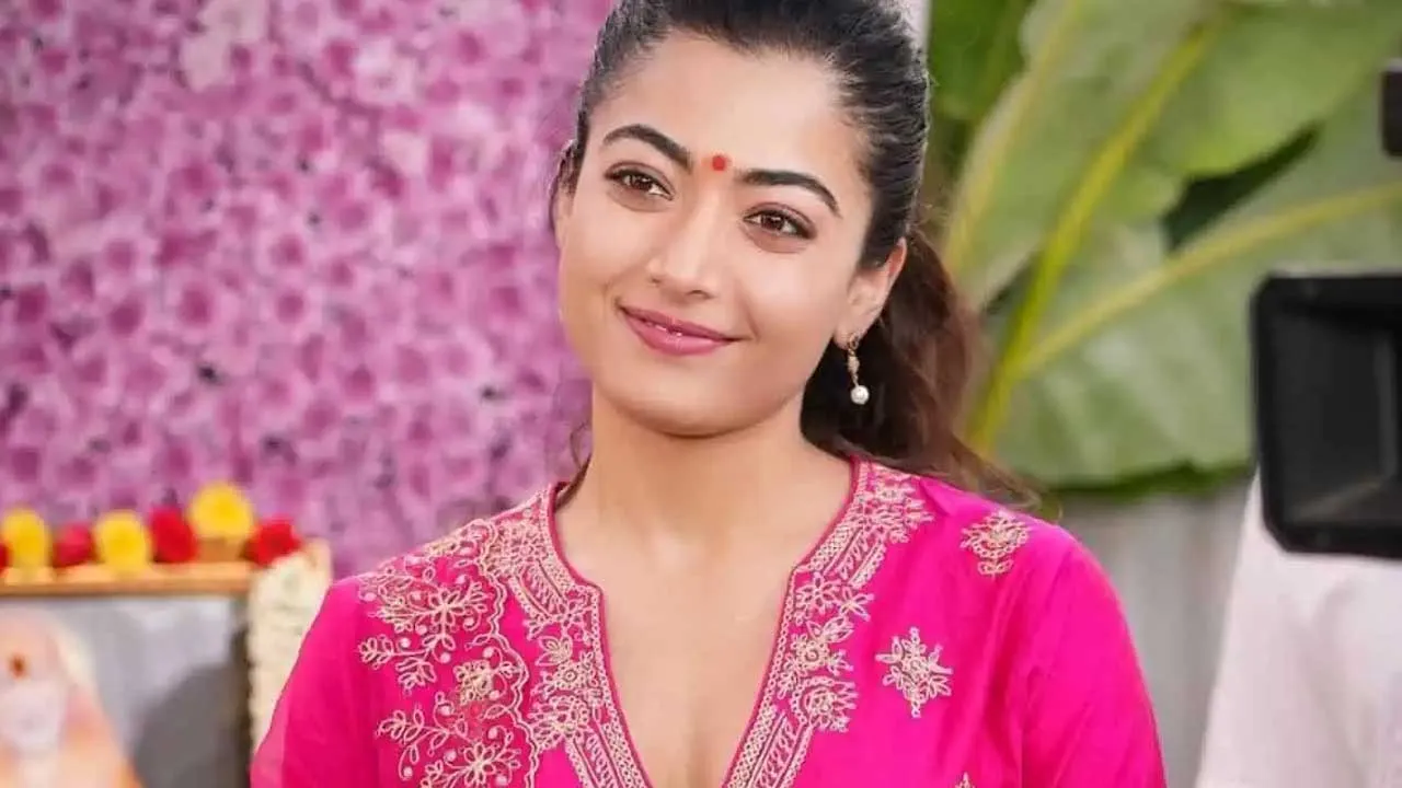 Rashmika : ఐదు భాషల్లో రష్మిక డబ్బింగ్..? వామ్మో.. సూపర్ టాలెంట్ Rashmika : ఐదు భాషల్లో రష్మిక డబ్బింగ్..? వామ్మో.. సూపర్ టాలెంట్