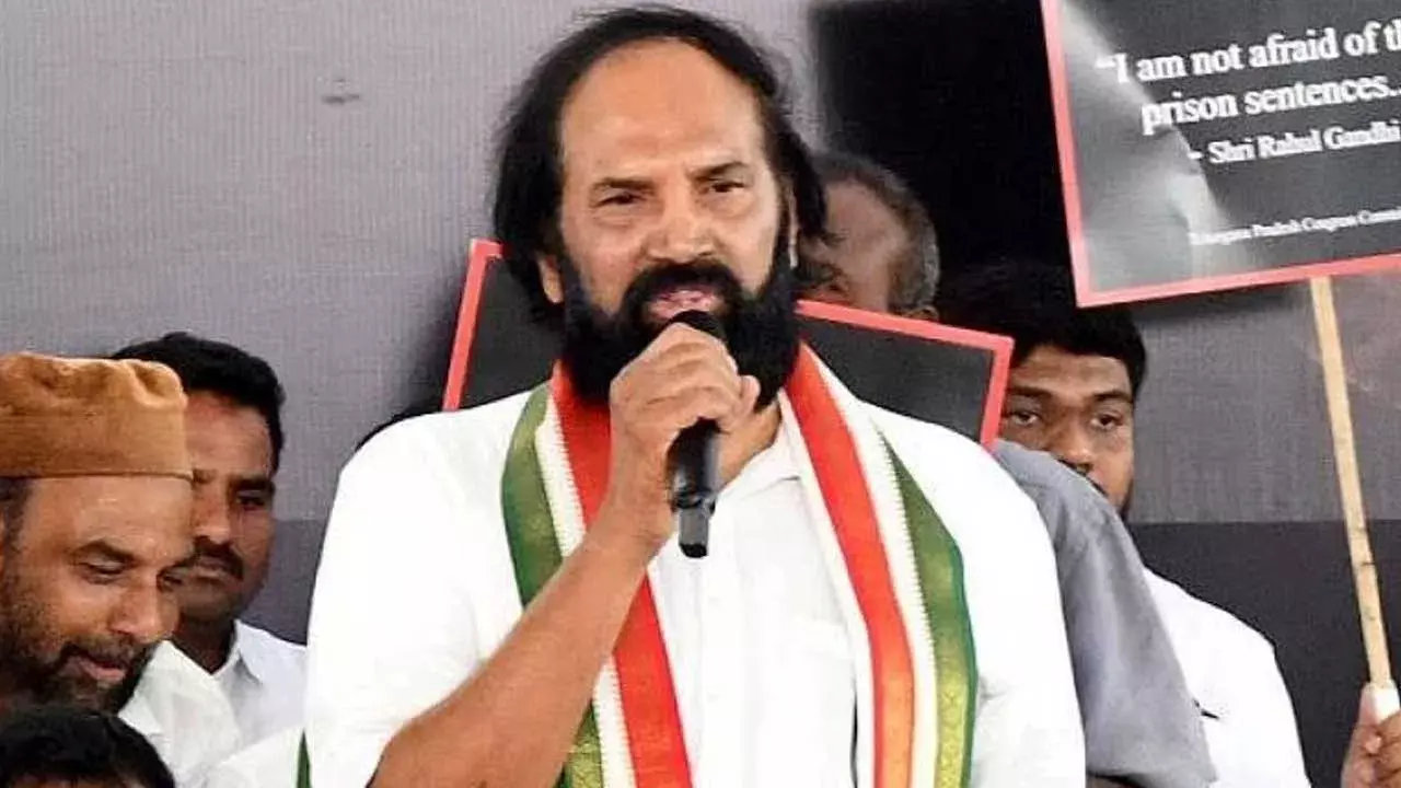 TS : ‘నా ఫోన్ కూడా ట్యాప్ చేశారు :  మంత్రి ఉత్తమ్ కుమార్ రెడ్డి TS : ‘నా ఫోన్ కూడా ట్యాప్ చేశారు :  మంత్రి ఉత్తమ్ కుమార్ రెడ్డి