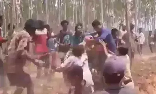 Land Dispute :  భూ వివాదం.. గిరిజనులతో జరిగిన ఘర్షణలో ఐదుగురు పోలీసులకు గాయాలు Land Dispute :  భూ వివాదం.. గిరిజనులతో జరిగిన ఘర్షణలో ఐదుగురు పోలీసులకు గాయాలు