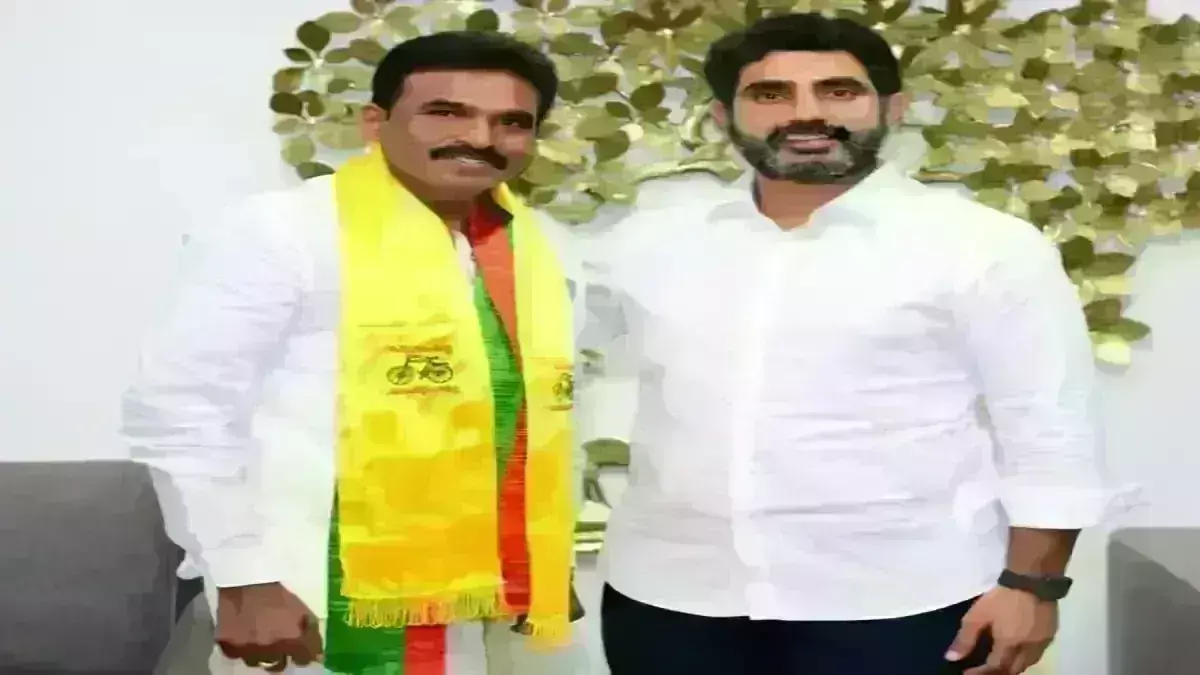 Three Capitals: టీడీపీలో చేరిన బహుజన పరిరక్షణ సమితి నేతలు Three Capitals: టీడీపీలో చేరిన బహుజన పరిరక్షణ సమితి నేతలు