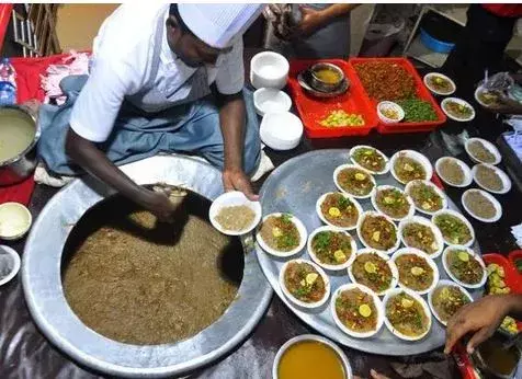 HALEEM: నోరూరిస్తున్న హలీమ్ HALEEM: నోరూరిస్తున్న హలీమ్