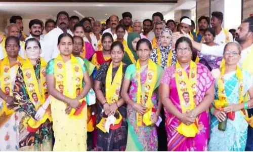 AP: టీడీపీలోకి భారీగా వైసీపీ నేతల వలసలు