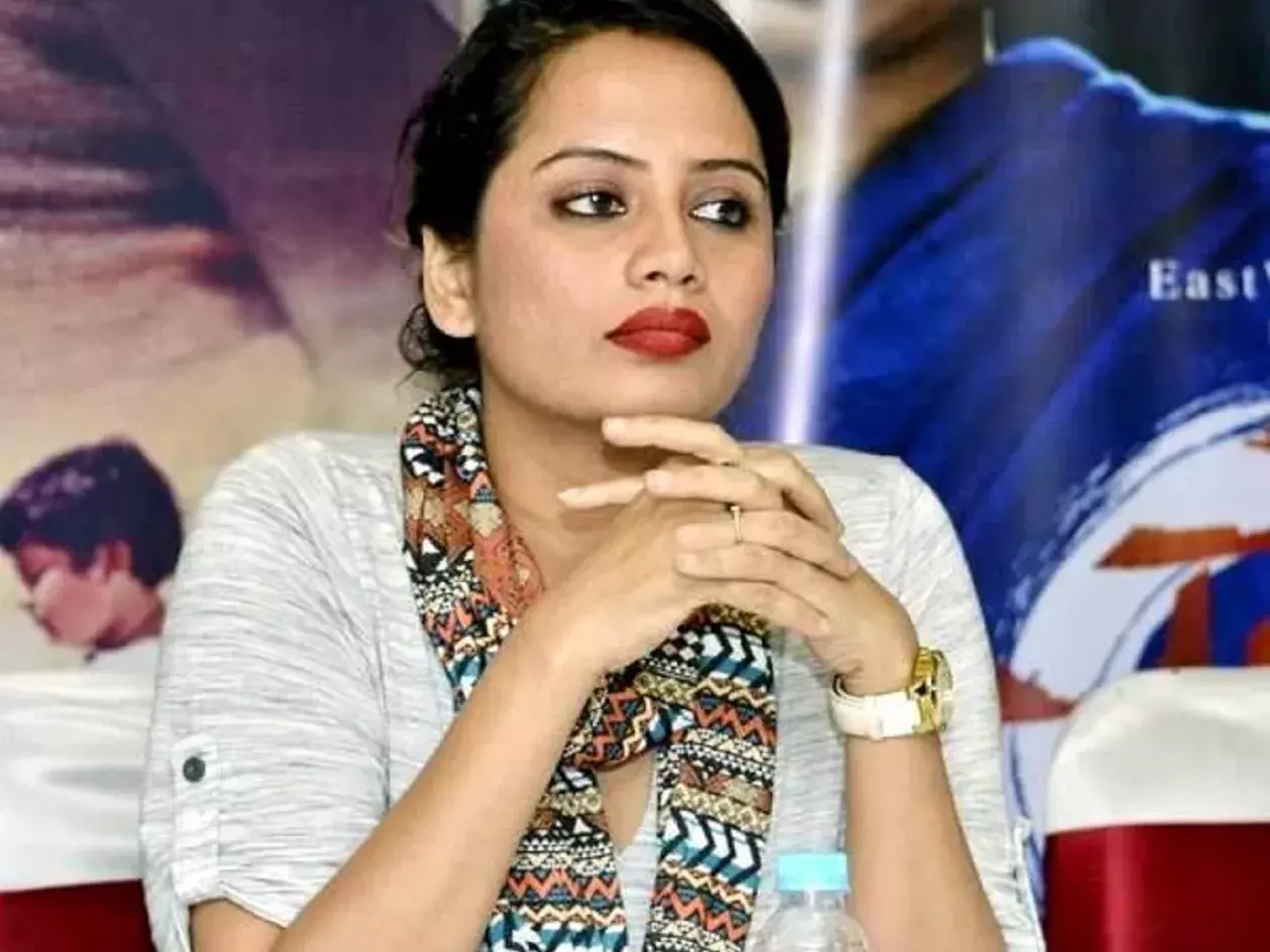 Smita Tambe : బోల్డ్ సీన్స్ పై ఇంట్రస్టింగ్ కామెంట్స్ చేసిన మరాఠీ నటి Smita Tambe : బోల్డ్ సీన్స్ పై ఇంట్రస్టింగ్ కామెంట్స్ చేసిన మరాఠీ నటి