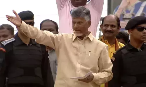 CBN: ఎందుకీ గులకరాయి డ్రామాలు CBN: ఎందుకీ గులకరాయి డ్రామాలు