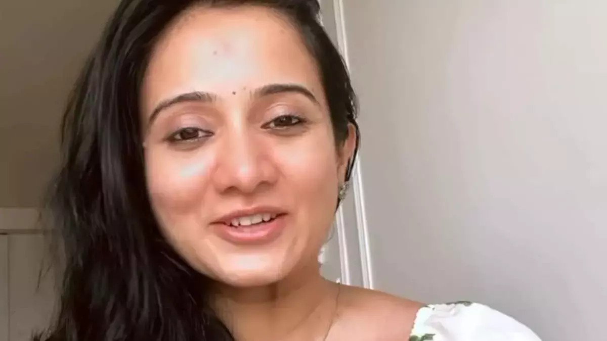 Harshika Poonacha : కన్నడలో మాట్లాడినందుకు నటి, ఆమె భర్తపై దాడి Harshika Poonacha : కన్నడలో మాట్లాడినందుకు నటి, ఆమె భర్తపై దాడి