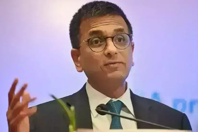 CJI Chandrachud: ఐదేండ్లకొకసారి ఐదు నిమిషాలు.. CJI Chandrachud: ఐదేండ్లకొకసారి ఐదు నిమిషాలు..