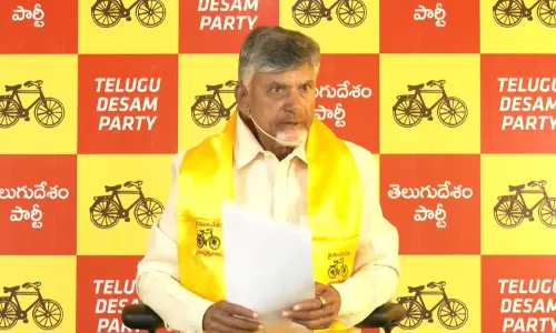 CBN: ఇదీ రాక్షసులతో యుద్ధం... సంకల్పంతో సాగండి CBN: ఇదీ రాక్షసులతో యుద్ధం... సంకల్పంతో సాగండి