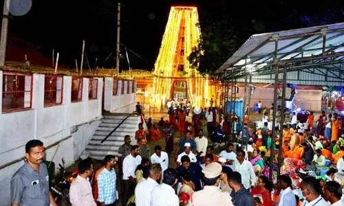 Hanuman Jayanti : హనుమాన్ జయంతి..  కొండగట్టుకు భారీగా భక్తులు Hanuman Jayanti : హనుమాన్ జయంతి..  కొండగట్టుకు భారీగా భక్తులు