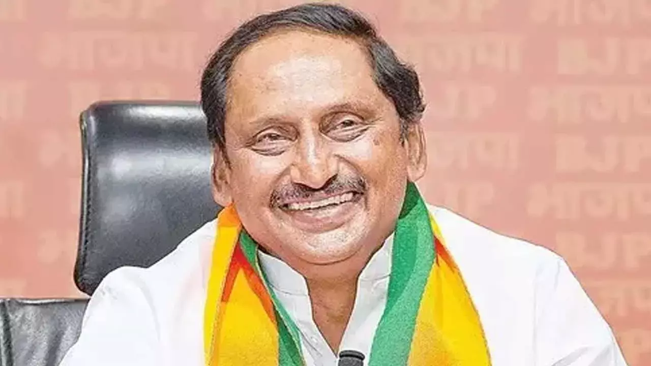 AP : కిరణ్ కుమార్ రెడ్డిదే ఆ పాపం.. MP మిథున్ రెడ్డి హాట్ కామెంట్ AP : కిరణ్ కుమార్ రెడ్డిదే ఆ పాపం.. MP మిథున్ రెడ్డి హాట్ కామెంట్