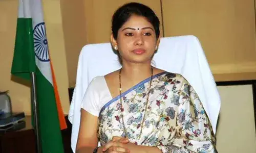TS : ఎన్నికల టైంలో స్మితా సభర్వాల్ మరో ట్వీట్ వైరల్ TS : ఎన్నికల టైంలో స్మితా సభర్వాల్ మరో ట్వీట్ వైరల్