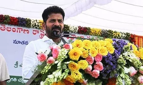 REVANTH: కాంగ్రెస్ను దెబ్బతీసేందుకు బీఆర్ఎస్-బీజేపీ కుట్ర REVANTH: కాంగ్రెస్ను దెబ్బతీసేందుకు బీఆర్ఎస్-బీజేపీ కుట్ర