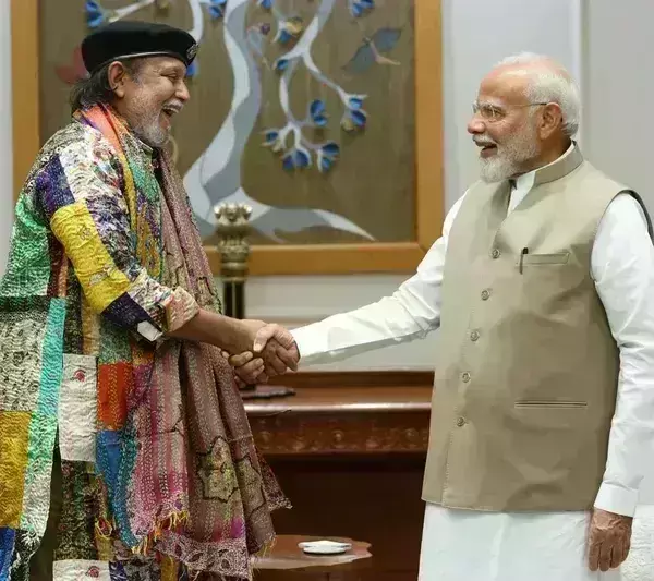 Pics Go Viral : మోదీని కలిసిన మిథున్ చక్రవర్తి Pics Go Viral : మోదీని కలిసిన మిథున్ చక్రవర్తి