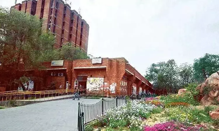 JNU ఉపాధ్యాయుడి లైంగిక వేధింపులు.. క్యాంపస్ వదిలి వెళ్లిన విద్యార్థిని