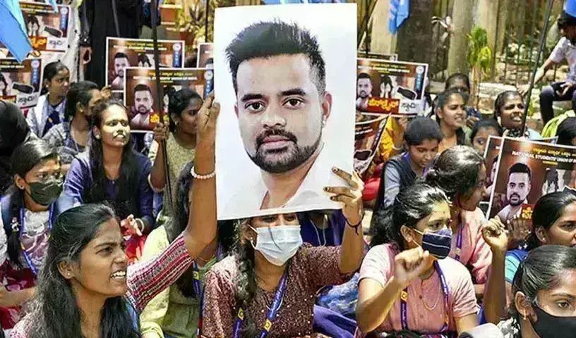 Prajwal Revanna : సెక్స్ కుంభకోణం కేసులో సిట్ దర్యాప్తు వేగవంతం Prajwal Revanna : సెక్స్ కుంభకోణం కేసులో సిట్ దర్యాప్తు వేగవంతం