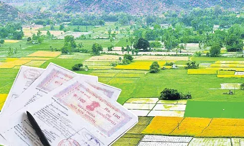 AP Land Titling act: ల్యాండ్ టైట్లింగ్ యాక్ట్ వల్ల భూములు పోతాయా? AP Land Titling act: ల్యాండ్ టైట్లింగ్ యాక్ట్ వల్ల భూములు పోతాయా?