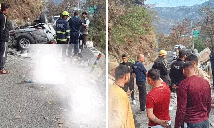 ఘోర ప్రమాదం.. కారు లోయలో పడి అయిదుగురు IMS విద్యార్ధులు మృతి