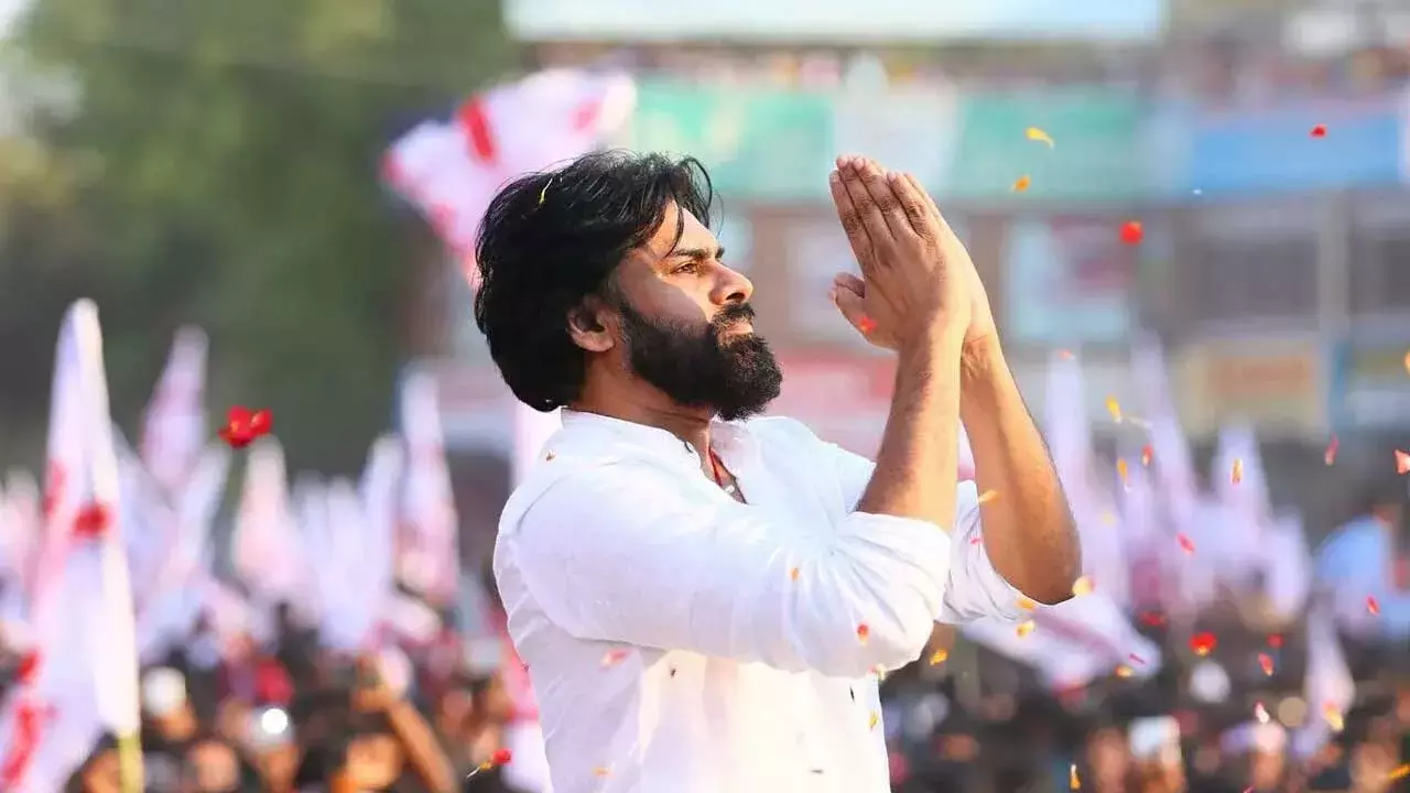 AP : పవన్ ప్రచారంలో జబర్దస్త్ కమెడియన్స్.. గెటప్ శీను హాట్ కామెంట్స్ AP : పవన్ ప్రచారంలో జబర్దస్త్ కమెడియన్స్.. గెటప్ శీను హాట్ కామెంట్స్