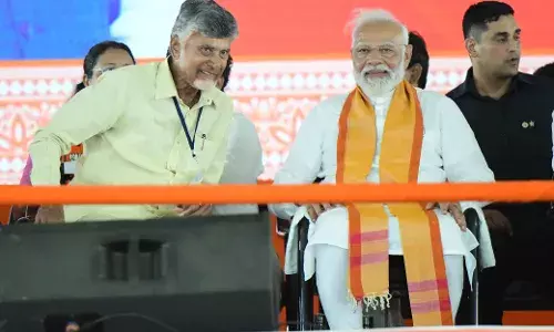 CBN: వైసీపీ నేతలు ఉత్తరాంధ్ర ద్రోహులు CBN: వైసీపీ నేతలు ఉత్తరాంధ్ర ద్రోహులు