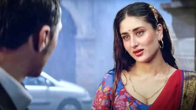 Alia Bhatt to Kareena Kapoor : స్ర్కీన్ పై సెక్స్ వర్కర్స్ గా అలరించిన బాలీవుడ్ తారలు వీరే Alia Bhatt to Kareena Kapoor : స్ర్కీన్ పై సెక్స్ వర్కర్స్ గా అలరించిన బాలీవుడ్ తారలు వీరే