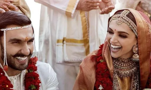 Deepika Padukone : ఇన్స్టాగ్రామ్లో పెళ్లి ఫొటోలు డిలీట్ చేయడంపై స్పందించిన రణవీర్ సింగ్ Deepika Padukone : ఇన్స్టాగ్రామ్లో పెళ్లి ఫొటోలు డిలీట్ చేయడంపై స్పందించిన రణవీర్ సింగ్
