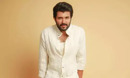 VD14 - Vijay Deverakond Birthday : రాబోయే చారిత్రక చిత్రం పోస్టర్ విడుదల VD14 - Vijay Deverakond Birthday : రాబోయే చారిత్రక చిత్రం పోస్టర్ విడుదల