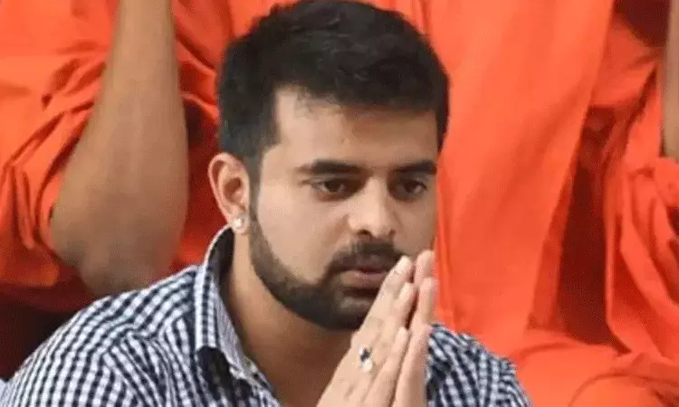 ప్రజ్వల్ రేవణ్ణ కేసు: ట్విస్ట్ ఇచ్చిన జాతీయ మహిళా కమిషన్