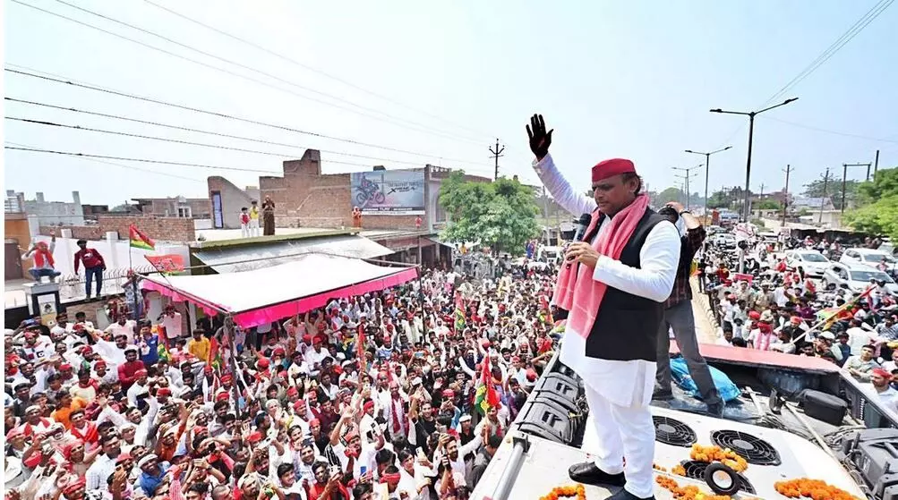AKHILESH: ఈ ఎన్నికలు.. ఓ జాతీయ ఉద్యమం AKHILESH: ఈ ఎన్నికలు.. ఓ జాతీయ ఉద్యమం