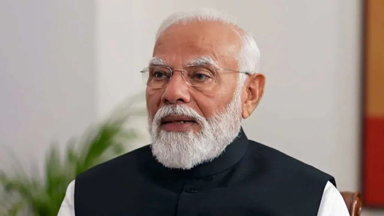PM Modi : మన కర్తవ్యాన్ని నిర్వర్తిద్దాం.. ప్రజాస్వామ్యాన్ని బలోపేతం చేద్దాం : మోదీ PM Modi : మన కర్తవ్యాన్ని నిర్వర్తిద్దాం.. ప్రజాస్వామ్యాన్ని బలోపేతం చేద్దాం : మోదీ