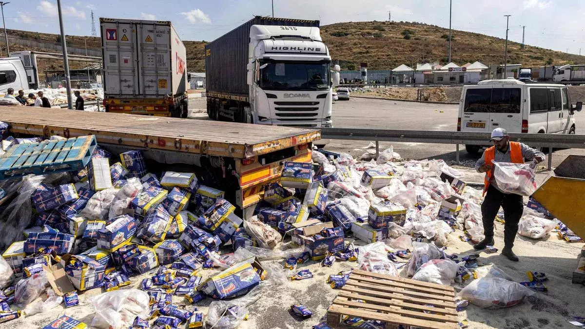 Gaza: ఇజ్రాయెల్‌ దాడి.. భారతీయుడి మృతి