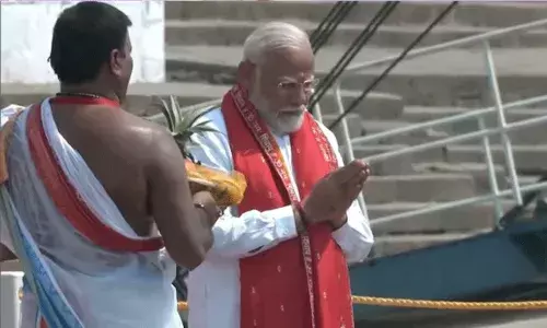 మూడోసారి గెలిస్తే కాశీకి మరింత చేస్తా:  నామినేషన్ దాఖలుకు ముందు ప్రధాని మోదీ మూడోసారి గెలిస్తే కాశీకి మరింత చేస్తా:  నామినేషన్ దాఖలుకు ముందు ప్రధాని మోదీ