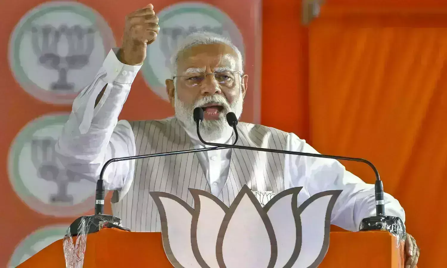 PM Modi: ఇల్లు లేదు.. కారు లేదు.. అయినా సరే మోదీ ఆస్తులు ఎంతంటే..? PM Modi: ఇల్లు లేదు.. కారు లేదు.. అయినా సరే మోదీ ఆస్తులు ఎంతంటే..?