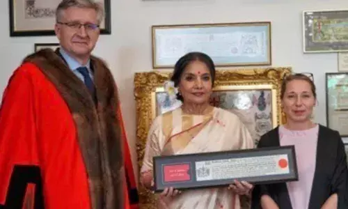 Freedom of the City of London : అరుదైన అవార్డు అందుకున్న షబానా అజ్మీ Freedom of the City of London : అరుదైన అవార్డు అందుకున్న షబానా అజ్మీ