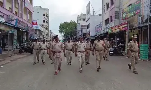 AP: పల్నాడులో అదుపులోకి వస్తున్న పరిస్థితులు AP: పల్నాడులో అదుపులోకి వస్తున్న పరిస్థితులు