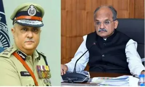 AP: నేడు ఎన్నికల సంఘం ముందుకు ఏపీ సీఎస్.. డీజీపీ AP: నేడు ఎన్నికల సంఘం ముందుకు ఏపీ సీఎస్.. డీజీపీ
