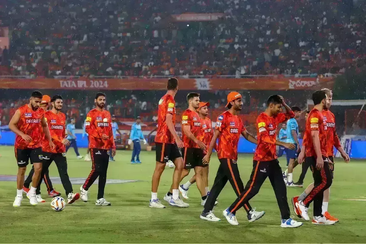 SRH: వర్షంతో మ్యాచ్ రద్దు... ప్లేఆఫ్స్ కు  సన్ రైజర్స్ SRH: వర్షంతో మ్యాచ్ రద్దు... ప్లేఆఫ్స్ కు  సన్ రైజర్స్