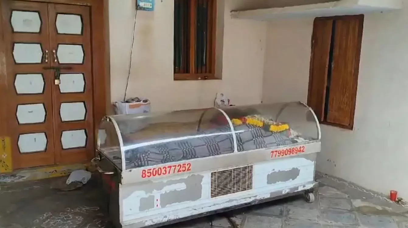 SURYAPET: అమ్మ కన్నా ఆస్తే ఎక్కువైంది SURYAPET: అమ్మ కన్నా ఆస్తే ఎక్కువైంది