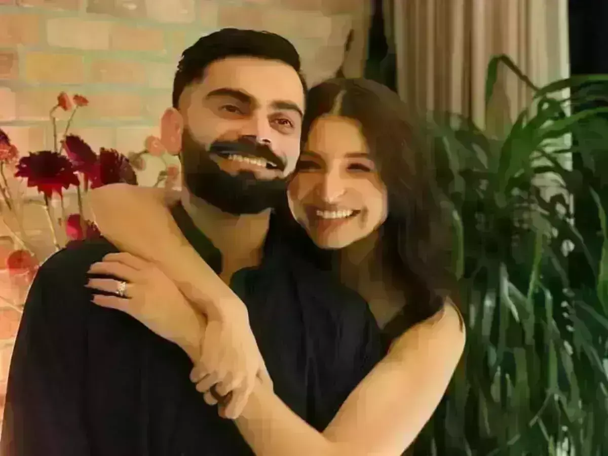 Virat Kohli  : కోహ్లీ రిటైర్మెంట్పై క్లూ.. సినీ ఇండస్ట్రీకి అనుష్ గుడ్ బై చెప్పనుందా..? Virat Kohli  : కోహ్లీ రిటైర్మెంట్పై క్లూ.. సినీ ఇండస్ట్రీకి అనుష్ గుడ్ బై చెప్పనుందా..?