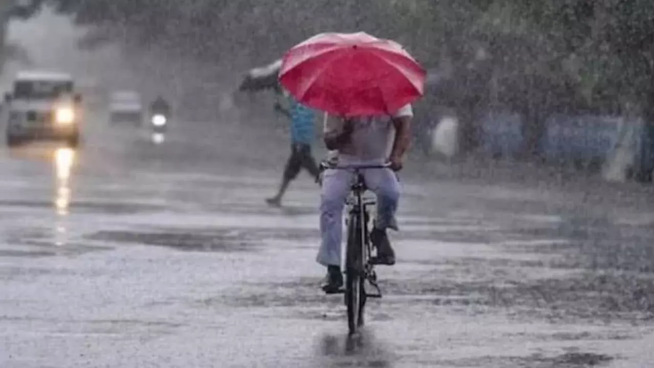 Heavy Rain Alert : 22న అల్పపీడనం.. 24న వాయుగుండం.. భారీవర్షసూచన Heavy Rain Alert : 22న అల్పపీడనం.. 24న వాయుగుండం.. భారీవర్షసూచన