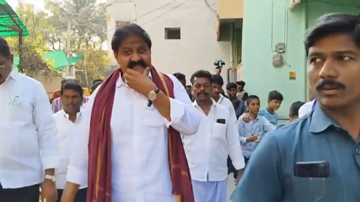 CASE: వైసీపీ ఎమ్మెల్యేపై కేసు CASE: వైసీపీ ఎమ్మెల్యేపై కేసు