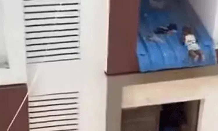 ట్రోల్స్ తెచ్చిన తంటా.. చిన్నారి తల్లి మరణానికి కారణం ట్రోల్స్ తెచ్చిన తంటా.. చిన్నారి తల్లి మరణానికి కారణం